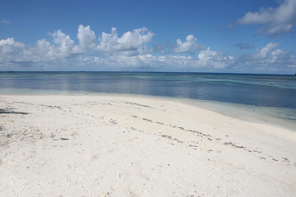 Equa Reef Maldives Ξενοδοχείο Addu City Εξωτερικό φωτογραφία